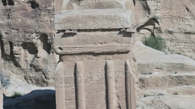 المسار الرئيسي · البترا