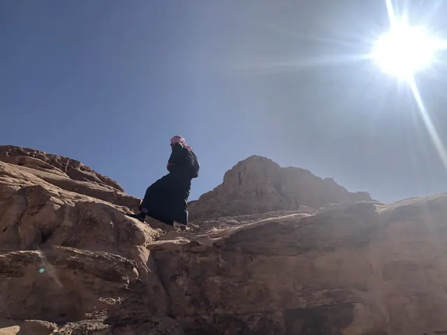 Umm Ad Dami full-day hiking experience – Desert Dreams